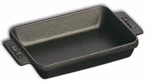 Mini plat rectangulaire en fonte émaillée Staub noir mat 15 X 11 cm