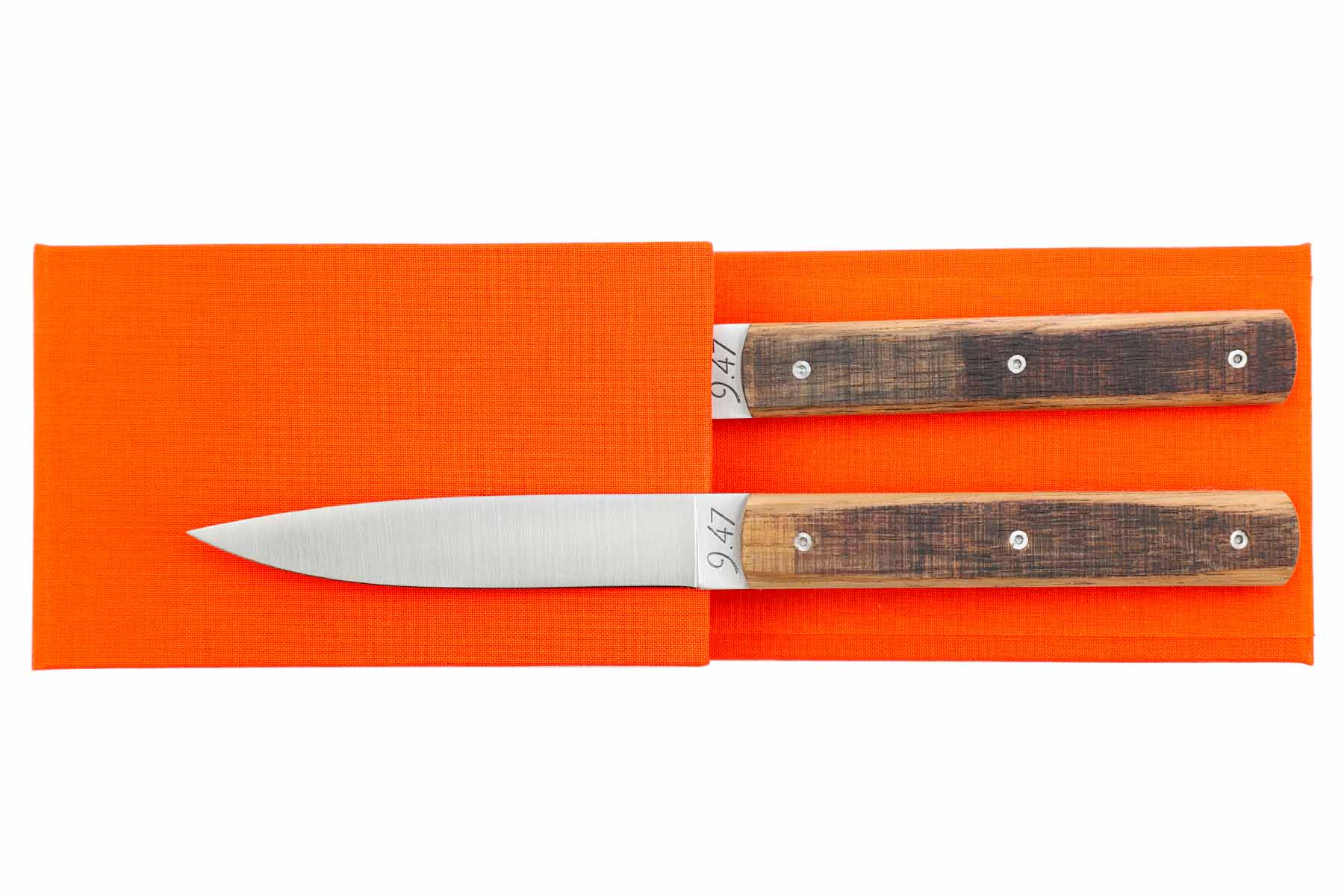 Coffret de 2 couteaux de table 9.47 Atelier Perceval - fût de chêne