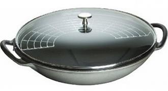 Wok en fonte émaillée Staub Gris graphite de 37 cm