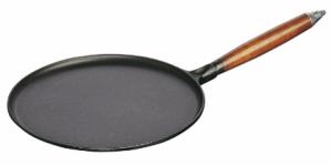 Crêpière Staub avec manche en bois 28 cm noir