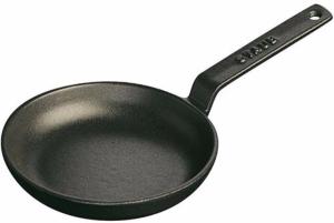 Mini poêlette en fonte Staub 12 cm noir