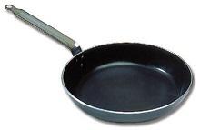 POÊLE EN ALUMINIUM BOURGEAT CLASSE CHEF + 32 CM