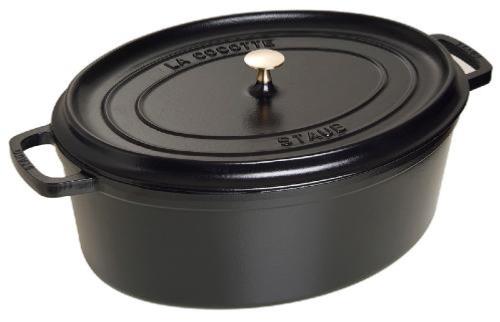 Cocotte ovale en fonte émaillée Staub Noir mat de 27 cm