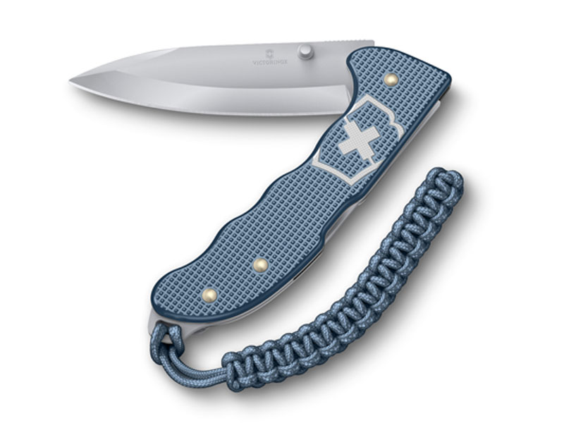 Couteau Evoke Victorinox Alox Glacial Blue - Edition limitée 2026