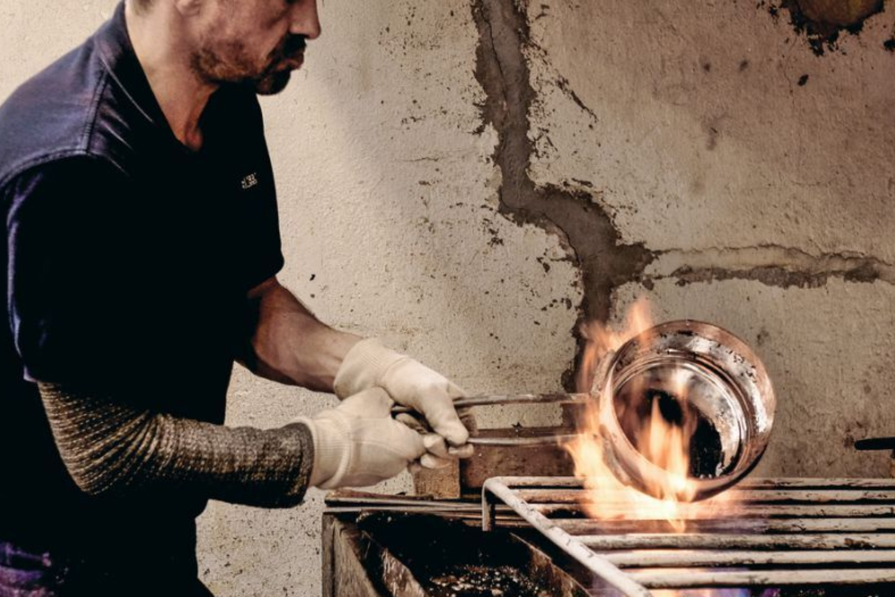 Prestation d'étamage pour une casserole en cuivre de 14 cm